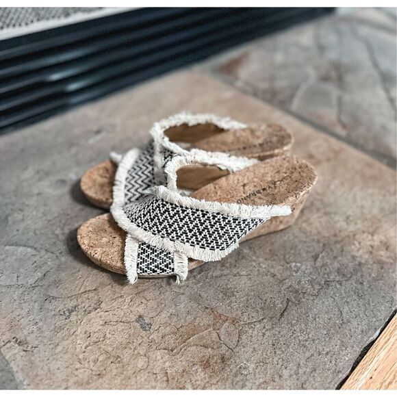 Lucky Brand slip on wedge heels - Picture 9 of 9